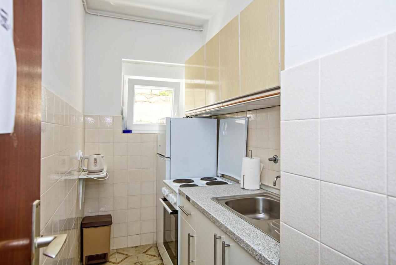 Twin Room Tisno 5128A Exterior photo